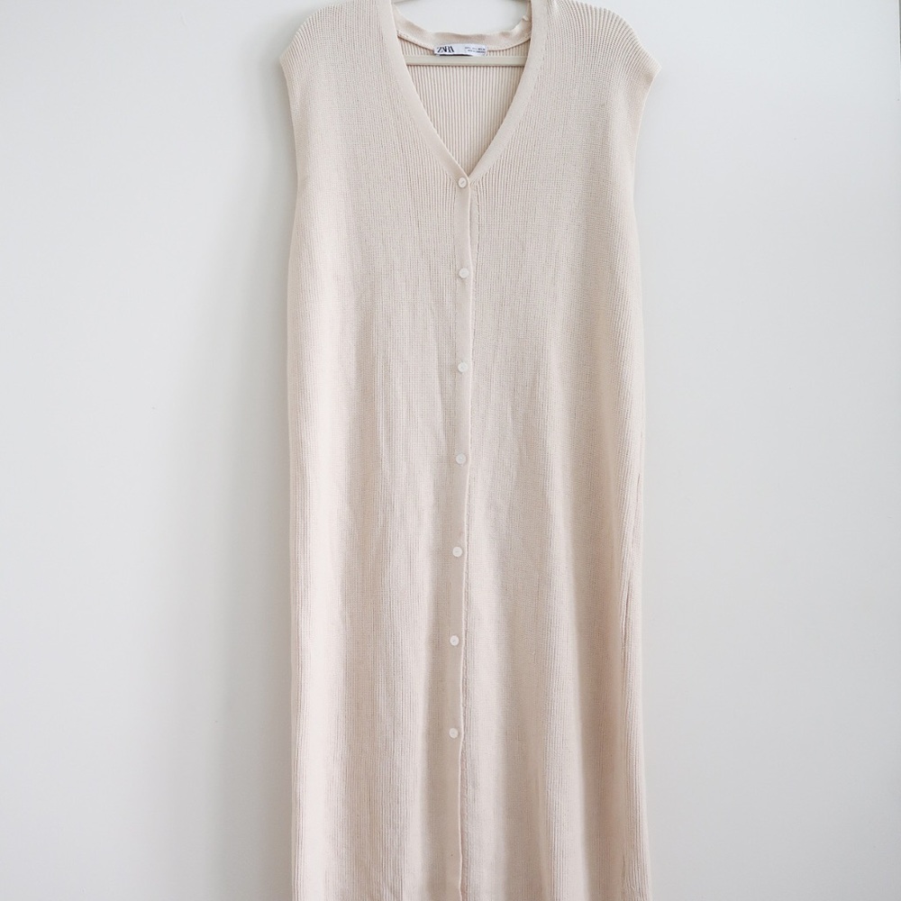 Zara Sleeveless Cardigan - Picture 4 of 6